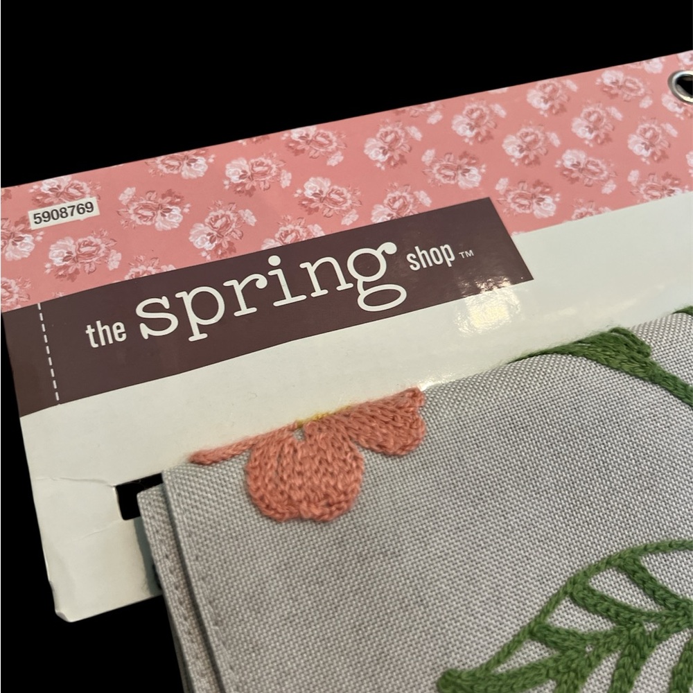 The Spring Shop Embroidered Floral Table Runner - Picture 4 of 5